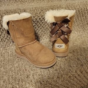 Toddler Bailey button, UGGS